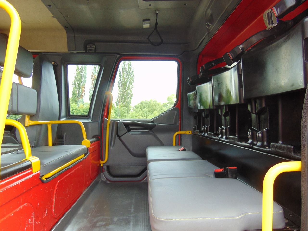 Vatrogasno vozilo RENAULT Midlum 270dCi SIDES: slika Vatrogasno vozilo RENAULT Midlum 270dCi SIDES