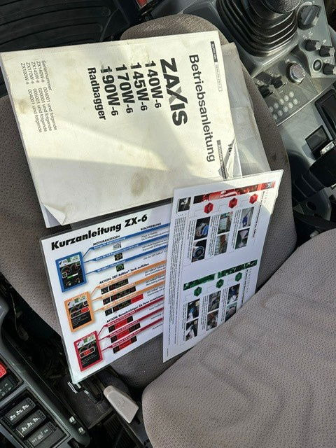 Hitachi ZX170W-6 - Bager na kotačima: slika Hitachi ZX170W-6 - Bager na kotačima Hitachi ZX170W-6 - Bager na kotačima: slika Hitachi ZX170W-6 - Bager na kotačima