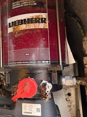 Utovarivač na kotačima Liebherr L550 Xpower: slika Utovarivač na kotačima Liebherr L550 Xpower Utovarivač na kotačima Liebherr L550 Xpower: slika Utovarivač na kotačima Liebherr L550 Xpower