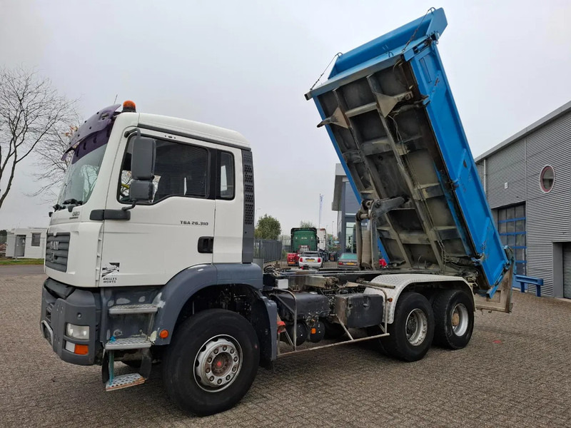 MAN TGA 26.310 / 6X4 / 2XBIG AXLE / 2SIDE TIPPER / ONLY:545423 KM / TUV:06-05-2026 / FULL-STEEL / AIRCO / MANUAL / EURO-4 / 2005 - Kiper: slika MAN TGA 26.310 / 6X4 / 2XBIG AXLE / 2SIDE TIPPER / ONLY:545423 KM / TUV:06-05-2026 / FULL-STEEL / AIRCO / MANUAL / EURO-4 / 2005 - Kiper MAN TGA 26.310 / 6X4 / 2XBIG AXLE / 2SIDE TIPPER / ONLY:545423 KM / TUV:06-05-2026 / FULL-STEEL / AIRCO / MANUAL / EURO-4 / 2005 - Kiper: slika MAN TGA 26.310 / 6X4 / 2XBIG AXLE / 2SIDE TIPPER / ONLY:545423 KM / TUV:06-05-2026 / FULL-STEEL / AIRCO / MANUAL / EURO-4 / 2005 - Kiper
