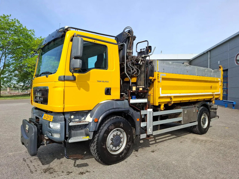 MAN TGM 18.250 / 4X4 / NL TRUCK / TUV:30-04-2026 / 118783 KM / HMF 1110 K2 / ROTATOR / GOOD TYRES / FULL-STEEL / DRUM BRAKES / MANUA - Kiper, Kamion s kranom: slika MAN TGM 18.250 / 4X4 / NL TRUCK / TUV:30-04-2026 / 118783 KM / HMF 1110 K2 / ROTATOR / GOOD TYRES / FULL-STEEL / DRUM BRAKES / MANUA - Kiper, Kamion s kranom MAN TGM 18.250 / 4X4 / NL TRUCK / TUV:30-04-2026 / 118783 KM / HMF 1110 K2 / ROTATOR / GOOD TYRES / FULL-STEEL / DRUM BRAKES / MANUA - Kiper, Kamion s kranom: slika MAN TGM 18.250 / 4X4 / NL TRUCK / TUV:30-04-2026 / 118783 KM / HMF 1110 K2 / ROTATOR / GOOD TYRES / FULL-STEEL / DRUM BRAKES / MANUA - Kiper, Kamion s kranom