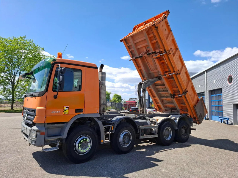 Mercedes-Benz Actros 4141 / 3SIDE MEILLER TIPPER / FULL-STEEL / DRUM BRAKES / ONLY:535937 KM / 2XSTEERING AXLE / AIRCO / AUTOMATIC / EURO-3 / - Kiper: slika Mercedes-Benz Actros 4141 / 3SIDE MEILLER TIPPER / FULL-STEEL / DRUM BRAKES / ONLY:535937 KM / 2XSTEERING AXLE / AIRCO / AUTOMATIC / EURO-3 / - Kiper Mercedes-Benz Actros 4141 / 3SIDE MEILLER TIPPER / FULL-STEEL / DRUM BRAKES / ONLY:535937 KM / 2XSTEERING AXLE / AIRCO / AUTOMATIC / EURO-3 / - Kiper: slika Mercedes-Benz Actros 4141 / 3SIDE MEILLER TIPPER / FULL-STEEL / DRUM BRAKES / ONLY:535937 KM / 2XSTEERING AXLE / AIRCO / AUTOMATIC / EURO-3 / - Kiper