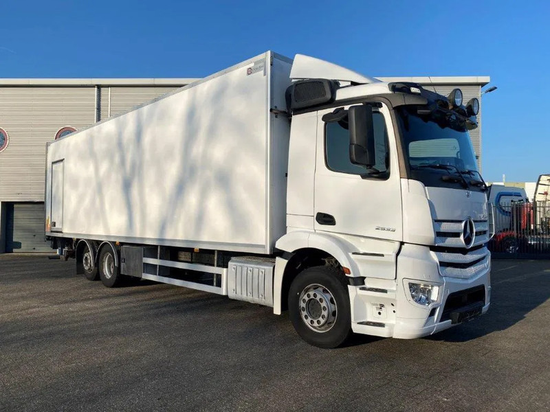 Mercedes-Benz Antos 2533 / LIFT AXLE / HEATED CLOSED BOX / PLATFORM 2000 KG / ONLY:506959 KM / SIDE DOOR / AUTOMATIC / EURO-6 / 2019 - Kamion sandučar: slika Mercedes-Benz Antos 2533 / LIFT AXLE / HEATED CLOSED BOX / PLATFORM 2000 KG / ONLY:506959 KM / SIDE DOOR / AUTOMATIC / EURO-6 / 2019 - Kamion sandučar Mercedes-Benz Antos 2533 / LIFT AXLE / HEATED CLOSED BOX / PLATFORM 2000 KG / ONLY:506959 KM / SIDE DOOR / AUTOMATIC / EURO-6 / 2019 - Kamion sandučar: slika Mercedes-Benz Antos 2533 / LIFT AXLE / HEATED CLOSED BOX / PLATFORM 2000 KG / ONLY:506959 KM / SIDE DOOR / AUTOMATIC / EURO-6 / 2019 - Kamion sandučar