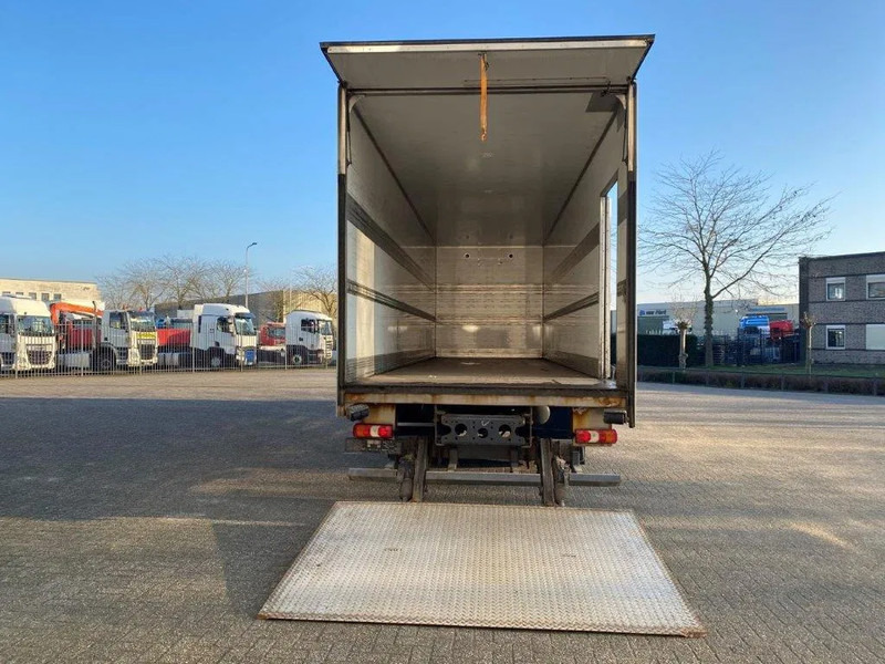 Mercedes-Benz Antos 2533 / LIFT AXLE / HEATED CLOSED BOX / PLATFORM 2000 KG / ONLY:506959 KM / SIDE DOOR / AUTOMATIC / EURO-6 / 2019 - Kamion sandučar: slika Mercedes-Benz Antos 2533 / LIFT AXLE / HEATED CLOSED BOX / PLATFORM 2000 KG / ONLY:506959 KM / SIDE DOOR / AUTOMATIC / EURO-6 / 2019 - Kamion sandučar Mercedes-Benz Antos 2533 / LIFT AXLE / HEATED CLOSED BOX / PLATFORM 2000 KG / ONLY:506959 KM / SIDE DOOR / AUTOMATIC / EURO-6 / 2019 - Kamion sandučar: slika Mercedes-Benz Antos 2533 / LIFT AXLE / HEATED CLOSED BOX / PLATFORM 2000 KG / ONLY:506959 KM / SIDE DOOR / AUTOMATIC / EURO-6 / 2019 - Kamion sandučar