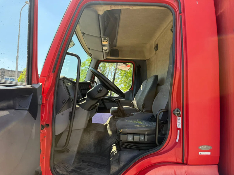 Kamion sandučar Renault Midlum 220DCI / NL TRUCK / TUV: 08-03-2026 / ONLY:154350KM / PLATFORM 2000 KG / SIDE DOOR / OLD TACHO / MANUAL / EURO-3 / 2003: slika Kamion sandučar Renault Midlum 220DCI / NL TRUCK / TUV: 08-03-2026 / ONLY:154350KM / PLATFORM 2000 KG / SIDE DOOR / OLD TACHO / MANUAL / EURO-3 / 2003