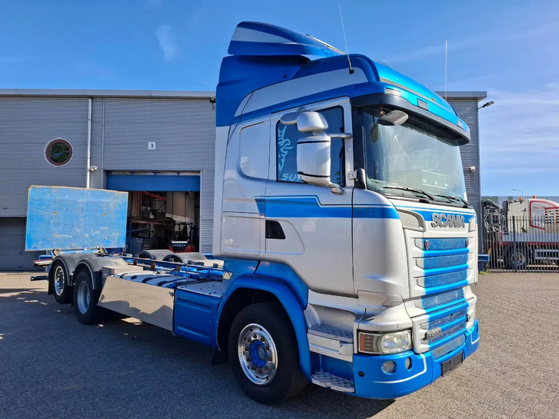 Scania R580 V8 / RETARDER / LIFT+LENKACHSE / FULL-AIR / PLATFORM 2000 KG / LEATHER / AIRCO / AUTOMATIC / EURO-6 / 2015 - Kamion-šasija: slika Scania R580 V8 / RETARDER / LIFT+LENKACHSE / FULL-AIR / PLATFORM 2000 KG / LEATHER / AIRCO / AUTOMATIC / EURO-6 / 2015 - Kamion-šasija Scania R580 V8 / RETARDER / LIFT+LENKACHSE / FULL-AIR / PLATFORM 2000 KG / LEATHER / AIRCO / AUTOMATIC / EURO-6 / 2015 - Kamion-šasija: slika Scania R580 V8 / RETARDER / LIFT+LENKACHSE / FULL-AIR / PLATFORM 2000 KG / LEATHER / AIRCO / AUTOMATIC / EURO-6 / 2015 - Kamion-šasija