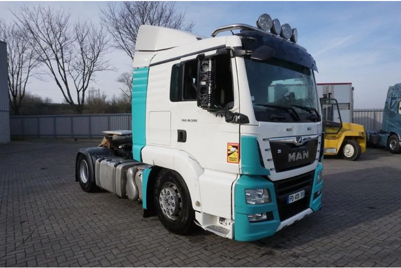 MAN TGS18.500 / AUTOMATIC / RETARDER / LOW ROOF / FULL AIR / NO DOCUMENTS / EURO-6 / 2019 - Tegljač: slika MAN TGS18.500 / AUTOMATIC / RETARDER / LOW ROOF / FULL AIR / NO DOCUMENTS / EURO-6 / 2019 - Tegljač MAN TGS18.500 / AUTOMATIC / RETARDER / LOW ROOF / FULL AIR / NO DOCUMENTS / EURO-6 / 2019 - Tegljač: slika MAN TGS18.500 / AUTOMATIC / RETARDER / LOW ROOF / FULL AIR / NO DOCUMENTS / EURO-6 / 2019 - Tegljač