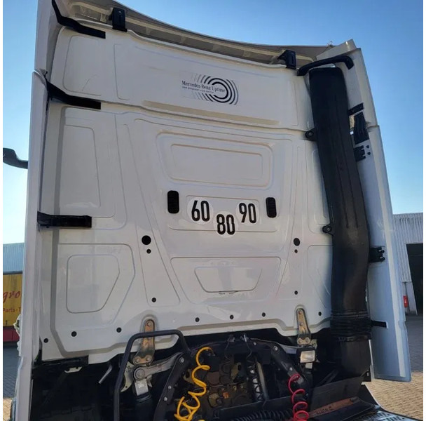 Tegljač Mercedes-Benz ACTROS 1863 / ENGINE RUNNING / RETARDER / PARK-COOL /HYDRAULICS / ONLY: 268593KM / GIGA-SPACE / MIRRORCAM / AUTOMATIC / EURO-6 /: slika Tegljač Mercedes-Benz ACTROS 1863 / ENGINE RUNNING / RETARDER / PARK-COOL /HYDRAULICS / ONLY: 268593KM / GIGA-SPACE / MIRRORCAM / AUTOMATIC / EURO-6 /