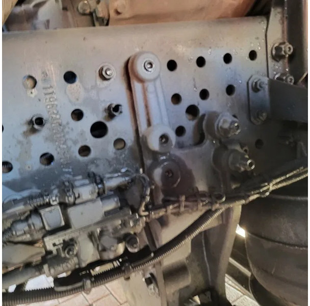 Tegljač Mercedes-Benz ACTROS 1863 / ENGINE RUNNING / RETARDER / PARK-COOL /HYDRAULICS / ONLY: 268593KM / GIGA-SPACE / MIRRORCAM / AUTOMATIC / EURO-6 /: slika Tegljač Mercedes-Benz ACTROS 1863 / ENGINE RUNNING / RETARDER / PARK-COOL /HYDRAULICS / ONLY: 268593KM / GIGA-SPACE / MIRRORCAM / AUTOMATIC / EURO-6 /