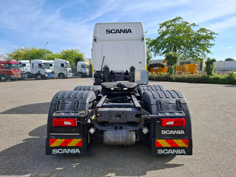 Scania NGS R650 V8 / 6X4 / RETARDER / 2X BIG AXLE / PARKCOOL / DOUBLE TANK / INLINER / FULL-AIR / ALCOA / LEATHER / NAVI / GEN2 V2 / EU - Tegljač: slika Scania NGS R650 V8 / 6X4 / RETARDER / 2X BIG AXLE / PARKCOOL / DOUBLE TANK / INLINER / FULL-AIR / ALCOA / LEATHER / NAVI / GEN2 V2 / EU - Tegljač Scania NGS R650 V8 / 6X4 / RETARDER / 2X BIG AXLE / PARKCOOL / DOUBLE TANK / INLINER / FULL-AIR / ALCOA / LEATHER / NAVI / GEN2 V2 / EU - Tegljač: slika Scania NGS R650 V8 / 6X4 / RETARDER / 2X BIG AXLE / PARKCOOL / DOUBLE TANK / INLINER / FULL-AIR / ALCOA / LEATHER / NAVI / GEN2 V2 / EU - Tegljač