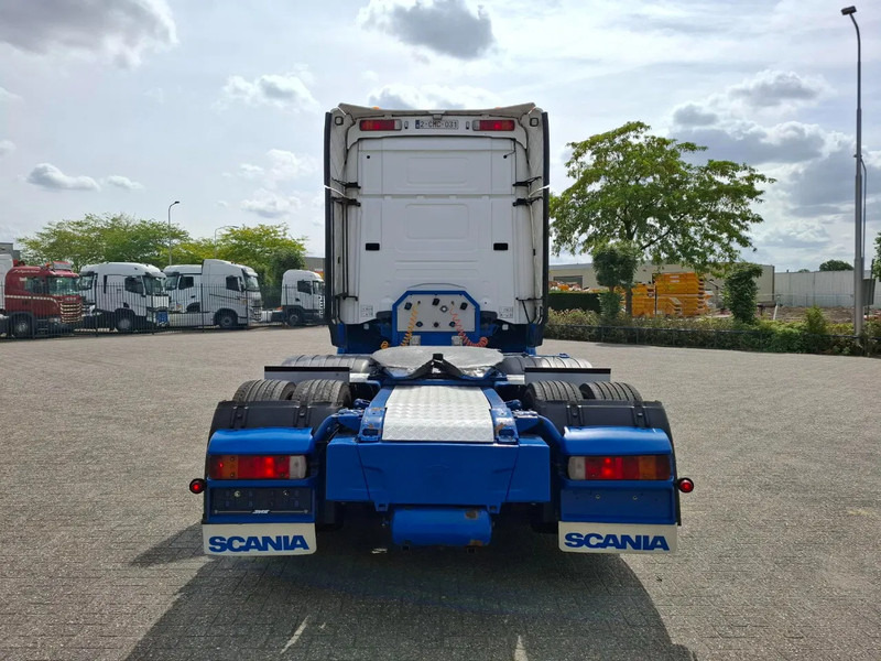 Scania R560 V8 / BOOGIE / HYDRAULICS / FULL-AIR / AUTOMATIC / EURO-5 / 2012 - Tegljač: slika Scania R560 V8 / BOOGIE / HYDRAULICS / FULL-AIR / AUTOMATIC / EURO-5 / 2012 - Tegljač Scania R560 V8 / BOOGIE / HYDRAULICS / FULL-AIR / AUTOMATIC / EURO-5 / 2012 - Tegljač: slika Scania R560 V8 / BOOGIE / HYDRAULICS / FULL-AIR / AUTOMATIC / EURO-5 / 2012 - Tegljač