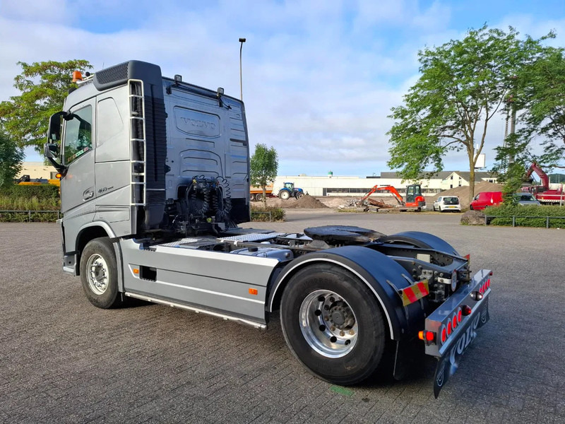 Volvo FH4-460 / HYDRAULICS / VEB+ / TUV:21-08-2025 / FRIDGE / AUTOMATIC / EURO-6 / 2015 - Tegljač: slika Volvo FH4-460 / HYDRAULICS / VEB+ / TUV:21-08-2025 / FRIDGE / AUTOMATIC / EURO-6 / 2015 - Tegljač Volvo FH4-460 / HYDRAULICS / VEB+ / TUV:21-08-2025 / FRIDGE / AUTOMATIC / EURO-6 / 2015 - Tegljač: slika Volvo FH4-460 / HYDRAULICS / VEB+ / TUV:21-08-2025 / FRIDGE / AUTOMATIC / EURO-6 / 2015 - Tegljač