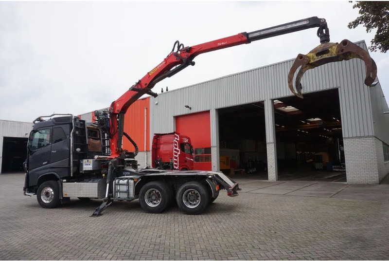 Volvo FH16-750 / ENGINE RUNNING / 6x4 / RETARDER / BIG AXLE / VEB+ / PALFINGER FD250 / EURO-6 / 2016 - Kamion šumar, Kamion s kranom: slika Volvo FH16-750 / ENGINE RUNNING / 6x4 / RETARDER / BIG AXLE / VEB+ / PALFINGER FD250 / EURO-6 / 2016 - Kamion šumar, Kamion s kranom Volvo FH16-750 / ENGINE RUNNING / 6x4 / RETARDER / BIG AXLE / VEB+ / PALFINGER FD250 / EURO-6 / 2016 - Kamion šumar, Kamion s kranom: slika Volvo FH16-750 / ENGINE RUNNING / 6x4 / RETARDER / BIG AXLE / VEB+ / PALFINGER FD250 / EURO-6 / 2016 - Kamion šumar, Kamion s kranom