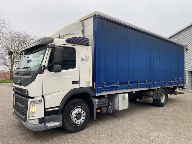 Volvo FM11-330 / LOW KM'S:472120 KM / LWDS / FULL-AIR / NAVI / CURTAIN SAILS / PLATFORM 2500KG / AUTOMATIC / EURO-6 / 2016 - Kamion s ceradom: slika Volvo FM11-330 / LOW KM'S:472120 KM / LWDS / FULL-AIR / NAVI / CURTAIN SAILS / PLATFORM 2500KG / AUTOMATIC / EURO-6 / 2016 - Kamion s ceradom Volvo FM11-330 / LOW KM'S:472120 KM / LWDS / FULL-AIR / NAVI / CURTAIN SAILS / PLATFORM 2500KG / AUTOMATIC / EURO-6 / 2016 - Kamion s ceradom: slika Volvo FM11-330 / LOW KM'S:472120 KM / LWDS / FULL-AIR / NAVI / CURTAIN SAILS / PLATFORM 2500KG / AUTOMATIC / EURO-6 / 2016 - Kamion s ceradom