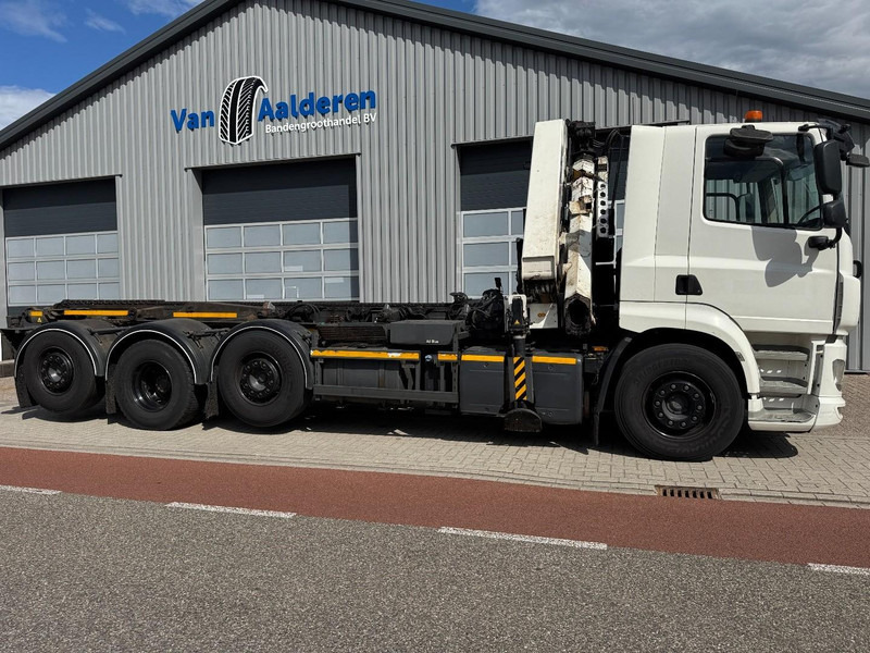 Kamion s kranom DAF CF410 FAQ HMF 2620, Unfall - Damaged.: slika Kamion s kranom DAF CF410 FAQ HMF 2620, Unfall - Damaged. Kamion s kranom DAF CF410 FAQ HMF 2620, Unfall - Damaged.: slika Kamion s kranom DAF CF410 FAQ HMF 2620, Unfall - Damaged.