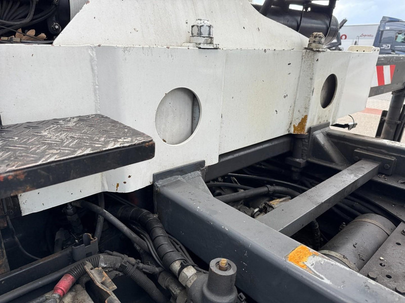 Kamion s kranom DAF CF410 FAQ HMF 2620, Unfall - Damaged.: slika Kamion s kranom DAF CF410 FAQ HMF 2620, Unfall - Damaged. Kamion s kranom DAF CF410 FAQ HMF 2620, Unfall - Damaged.: slika Kamion s kranom DAF CF410 FAQ HMF 2620, Unfall - Damaged.