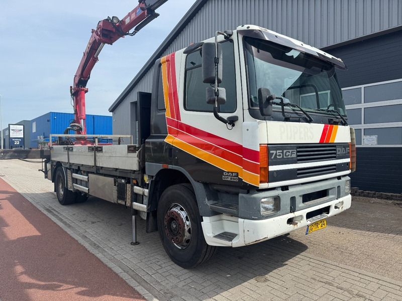 DAF CF75-250, HMF 1583 K4 + 1, Remote Control - Kamion s kranom: slika DAF CF75-250, HMF 1583 K4 + 1, Remote Control - Kamion s kranom DAF CF75-250, HMF 1583 K4 + 1, Remote Control - Kamion s kranom: slika DAF CF75-250, HMF 1583 K4 + 1, Remote Control - Kamion s kranom