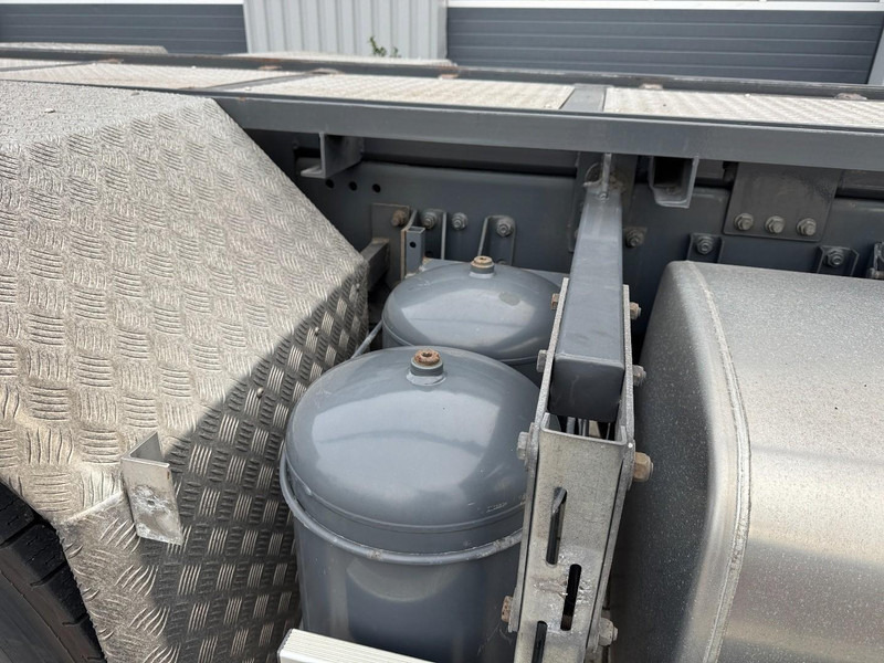 Kamion s kranom DAF CF85-360 6x2 HMF 1580 / 4S, EURO 5: slika Kamion s kranom DAF CF85-360 6x2 HMF 1580 / 4S, EURO 5 Kamion s kranom DAF CF85-360 6x2 HMF 1580 / 4S, EURO 5: slika Kamion s kranom DAF CF85-360 6x2 HMF 1580 / 4S, EURO 5