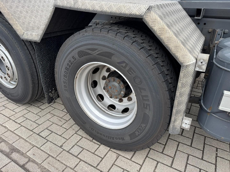 Kamion s kranom DAF CF85-360 6x2 HMF 1580 / 4S, EURO 5: slika Kamion s kranom DAF CF85-360 6x2 HMF 1580 / 4S, EURO 5 Kamion s kranom DAF CF85-360 6x2 HMF 1580 / 4S, EURO 5: slika Kamion s kranom DAF CF85-360 6x2 HMF 1580 / 4S, EURO 5