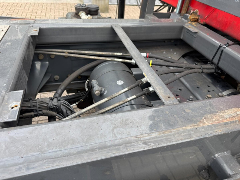 Kamion s kranom DAF CF85-360 6x2 HMF 1580 / 4S, EURO 5: slika Kamion s kranom DAF CF85-360 6x2 HMF 1580 / 4S, EURO 5 Kamion s kranom DAF CF85-360 6x2 HMF 1580 / 4S, EURO 5: slika Kamion s kranom DAF CF85-360 6x2 HMF 1580 / 4S, EURO 5