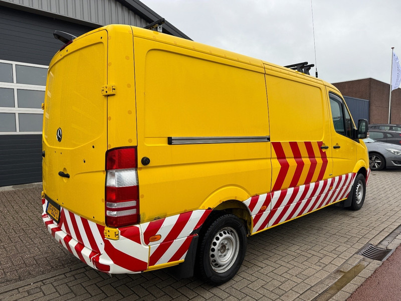 Mercedes-Benz 319 L2/H1 BF3 Begleit-/Convooi-/Begleiding-/Camper - Furgon: slika Mercedes-Benz 319 L2/H1 BF3 Begleit-/Convooi-/Begleiding-/Camper - Furgon Mercedes-Benz 319 L2/H1 BF3 Begleit-/Convooi-/Begleiding-/Camper - Furgon: slika Mercedes-Benz 319 L2/H1 BF3 Begleit-/Convooi-/Begleiding-/Camper - Furgon