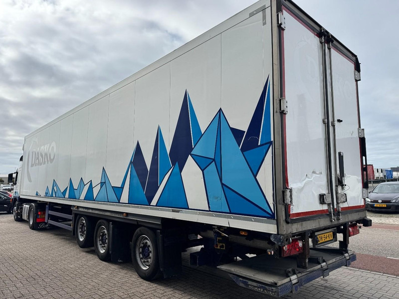 Schmitz Cargobull SCB*S3B Lift- & Steeraxle, Thermo-King SMX, Taillift 2.0 Ton - Poluprikolica hladnjača: slika Schmitz Cargobull SCB*S3B Lift- & Steeraxle, Thermo-King SMX, Taillift 2.0 Ton - Poluprikolica hladnjača Schmitz Cargobull SCB*S3B Lift- & Steeraxle, Thermo-King SMX, Taillift 2.0 Ton - Poluprikolica hladnjača: slika Schmitz Cargobull SCB*S3B Lift- & Steeraxle, Thermo-King SMX, Taillift 2.0 Ton - Poluprikolica hladnjača