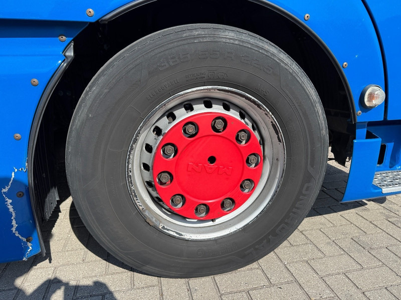 Tegljač MAN TGX 19.440 Mega, Lifting 5 Th. Wheel., Hebe Sattel: slika Tegljač MAN TGX 19.440 Mega, Lifting 5 Th. Wheel., Hebe Sattel