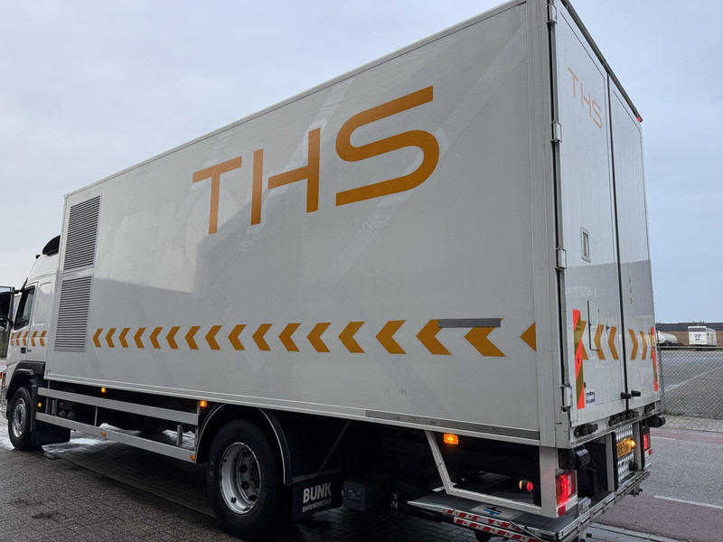 Volvo FM9, 9.0 Ton Front, 7.40 mtr Box, Taillift - Kamion sandučar: slika Volvo FM9, 9.0 Ton Front, 7.40 mtr Box, Taillift - Kamion sandučar Volvo FM9, 9.0 Ton Front, 7.40 mtr Box, Taillift - Kamion sandučar: slika Volvo FM9, 9.0 Ton Front, 7.40 mtr Box, Taillift - Kamion sandučar