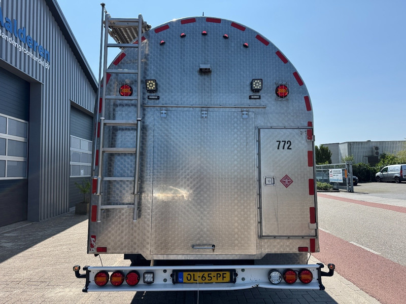 Lako RMO/Milk/Milch/Melk/Water Jansky 37.500 Ltr - Poluprikolica cisterna: slika lako RMO/Milk/Milch/Melk/Water Jansky 37.500 Ltr - Poluprikolica cisterna Lako RMO/Milk/Milch/Melk/Water Jansky 37.500 Ltr - Poluprikolica cisterna: slika lako RMO/Milk/Milch/Melk/Water Jansky 37.500 Ltr - Poluprikolica cisterna