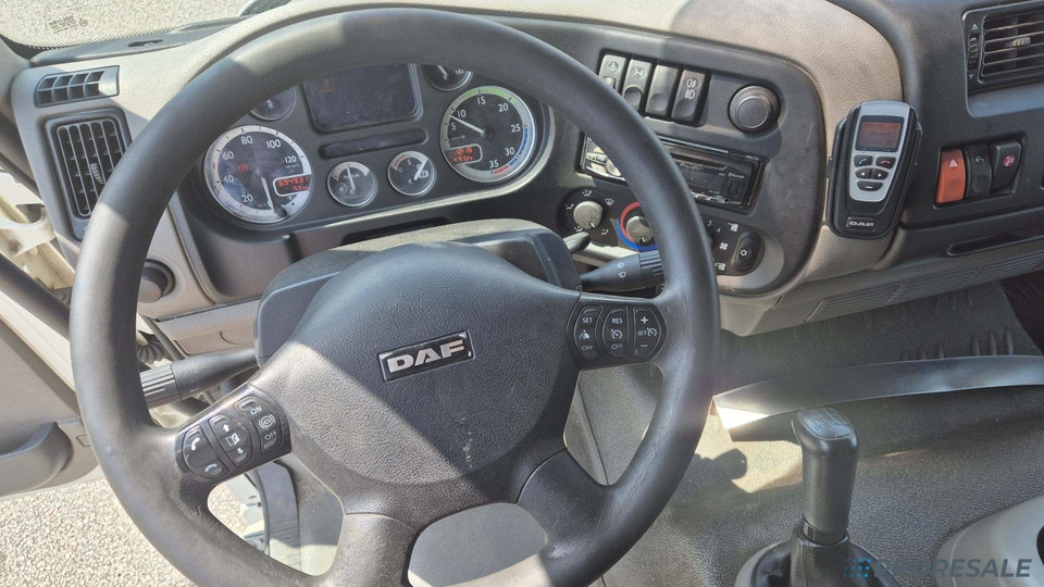 DAF FA LF 45.220 G12 EURO 5/EEV - valník s plachtou + hydraulické čelo BÄR - Kamion s ceradom: slika DAF FA LF 45.220 G12 EURO 5/EEV - valník s plachtou + hydraulické čelo BÄR - Kamion s ceradom DAF FA LF 45.220 G12 EURO 5/EEV - valník s plachtou + hydraulické čelo BÄR - Kamion s ceradom: slika DAF FA LF 45.220 G12 EURO 5/EEV - valník s plachtou + hydraulické čelo BÄR - Kamion s ceradom
