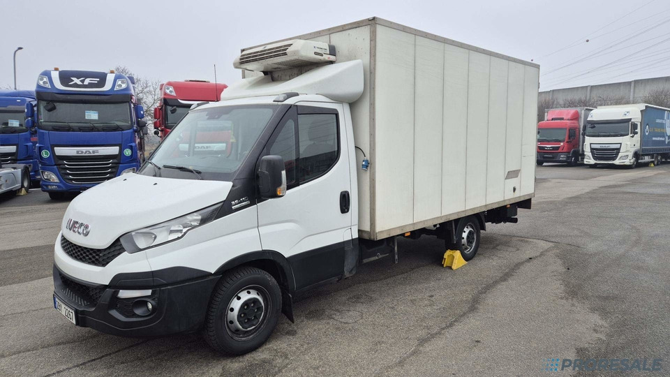 IVECO DAILY 35S11 - mrazírna + elektro agregát THERMO KING V-300 Max + zvedací čelo 750 kg - Dostavno vozilo hladnjača: slika IVECO DAILY 35S11 - mrazírna + elektro agregát THERMO KING V-300 Max + zvedací čelo 750 kg - Dostavno vozilo hladnjača IVECO DAILY 35S11 - mrazírna + elektro agregát THERMO KING V-300 Max + zvedací čelo 750 kg - Dostavno vozilo hladnjača: slika IVECO DAILY 35S11 - mrazírna + elektro agregát THERMO KING V-300 Max + zvedací čelo 750 kg - Dostavno vozilo hladnjača