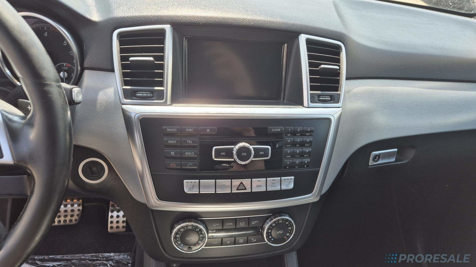 Automobil MERCEDES-BENZ ML 350 BLUETEC 4MATIC: slika Automobil MERCEDES-BENZ ML 350 BLUETEC 4MATIC