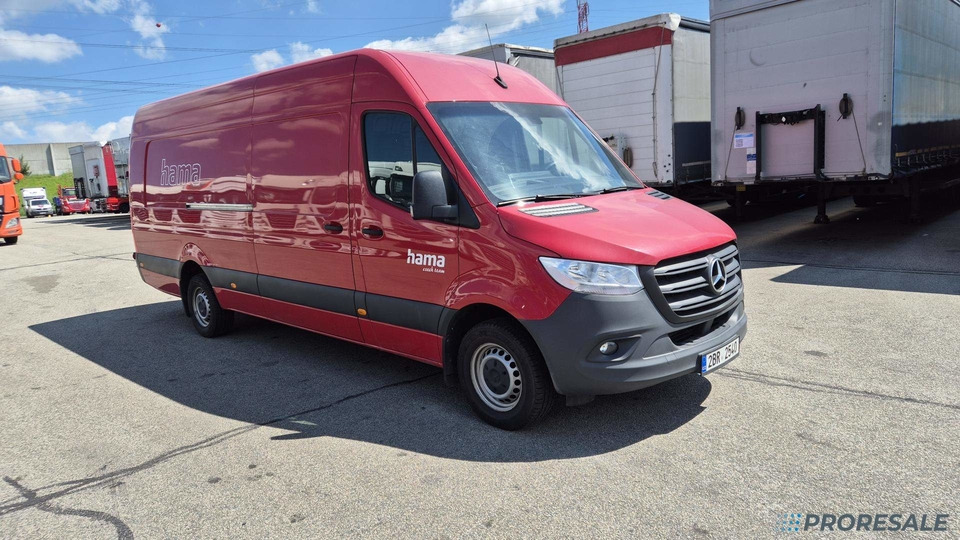 MERCEDES-BENZ SPRINTER 319 3,0 CDi 140 kW - Furgon: slika MERCEDES-BENZ SPRINTER 319 3,0 CDi 140 kW - Furgon MERCEDES-BENZ SPRINTER 319 3,0 CDi 140 kW - Furgon: slika MERCEDES-BENZ SPRINTER 319 3,0 CDi 140 kW - Furgon