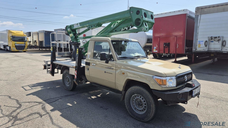 TOYOTA LAND CRUISER 79 montážní plošina - Podizna platforma montirana na kamion: slika TOYOTA LAND CRUISER 79 montážní plošina - Podizna platforma montirana na kamion TOYOTA LAND CRUISER 79 montážní plošina - Podizna platforma montirana na kamion: slika TOYOTA LAND CRUISER 79 montážní plošina - Podizna platforma montirana na kamion