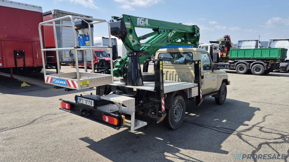 TOYOTA LAND CRUISER 79 montážní plošina - Podizna platforma montirana na kamion: slika TOYOTA LAND CRUISER 79 montážní plošina - Podizna platforma montirana na kamion TOYOTA LAND CRUISER 79 montážní plošina - Podizna platforma montirana na kamion: slika TOYOTA LAND CRUISER 79 montážní plošina - Podizna platforma montirana na kamion