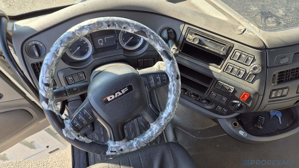 DAF XF 460 FT LOW DECK SSC EURO 6 - Tegljač: slika DAF XF 460 FT LOW DECK SSC EURO 6 - Tegljač DAF XF 460 FT LOW DECK SSC EURO 6 - Tegljač: slika DAF XF 460 FT LOW DECK SSC EURO 6 - Tegljač