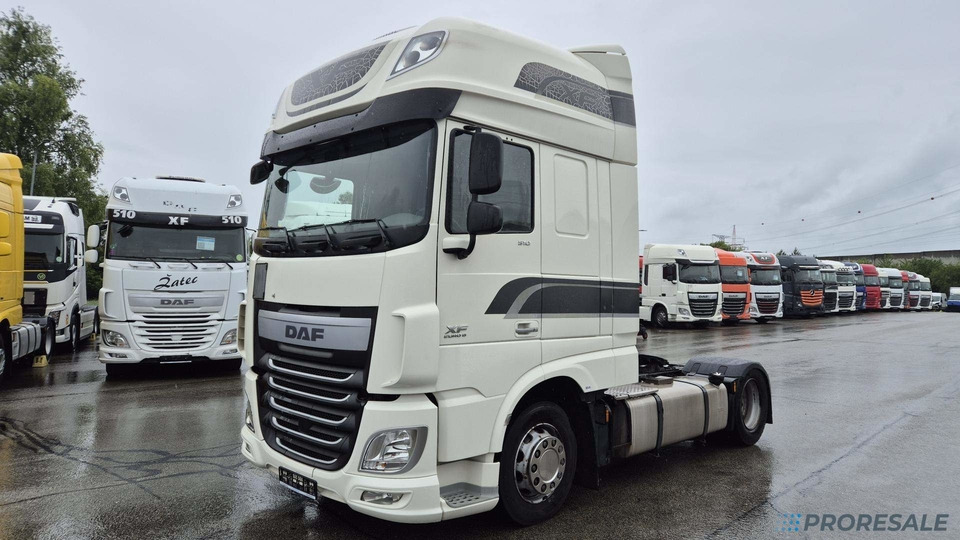 DAF XF 510 FT LOW DECK SSC EURO 6 - Tegljač: slika DAF XF 510 FT LOW DECK SSC EURO 6 - Tegljač DAF XF 510 FT LOW DECK SSC EURO 6 - Tegljač: slika DAF XF 510 FT LOW DECK SSC EURO 6 - Tegljač