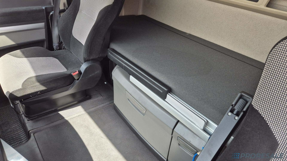 MAN TGX 18.500 XXL LOW DECK EURO 6 - Tegljač: slika MAN TGX 18.500 XXL LOW DECK EURO 6 - Tegljač MAN TGX 18.500 XXL LOW DECK EURO 6 - Tegljač: slika MAN TGX 18.500 XXL LOW DECK EURO 6 - Tegljač