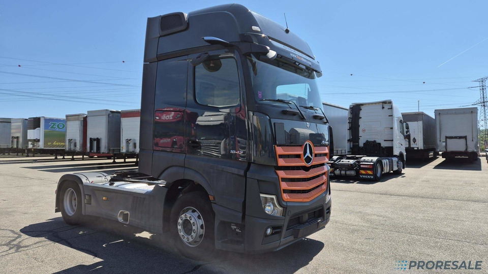 MERCEDES-BENZ ACTROS 1842 GIGA SPACE EURO 6 - Tegljač: slika MERCEDES-BENZ ACTROS 1842 GIGA SPACE EURO 6 - Tegljač MERCEDES-BENZ ACTROS 1842 GIGA SPACE EURO 6 - Tegljač: slika MERCEDES-BENZ ACTROS 1842 GIGA SPACE EURO 6 - Tegljač