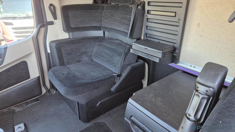 MERCEDES-BENZ ACTROS 1842 GIGA SPACE EURO 6 - Tegljač: slika MERCEDES-BENZ ACTROS 1842 GIGA SPACE EURO 6 - Tegljač MERCEDES-BENZ ACTROS 1842 GIGA SPACE EURO 6 - Tegljač: slika MERCEDES-BENZ ACTROS 1842 GIGA SPACE EURO 6 - Tegljač