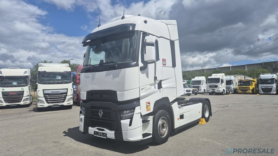 RENAULT T520 HIGH EURO 6 - Tegljač: slika RENAULT T520 HIGH EURO 6 - Tegljač RENAULT T520 HIGH EURO 6 - Tegljač: slika RENAULT T520 HIGH EURO 6 - Tegljač