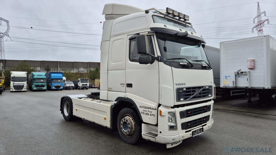 VOLVO FH 13.440 42T EURO 5 - Tegljač: slika  VOLVO FH 13.440 42T EURO 5 - Tegljač VOLVO FH 13.440 42T EURO 5 - Tegljač: slika  VOLVO FH 13.440 42T EURO 5 - Tegljač