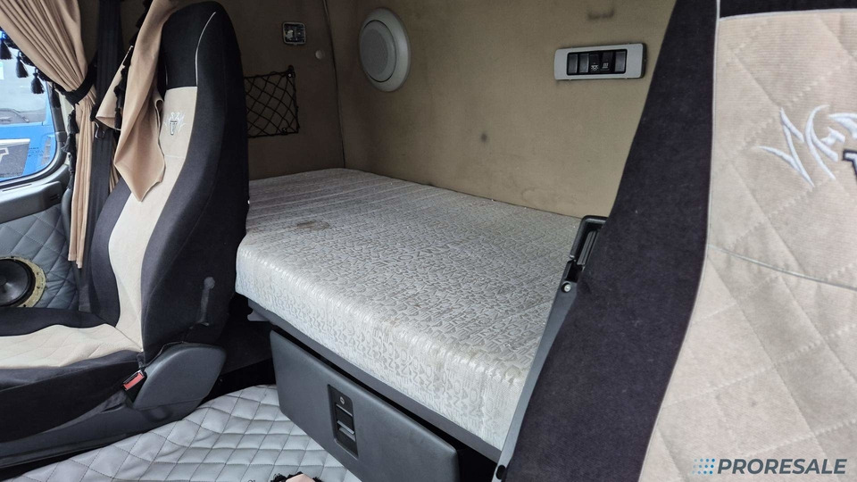 VOLVO FH 13.440 42T EURO 5 - Tegljač: slika  VOLVO FH 13.440 42T EURO 5 - Tegljač VOLVO FH 13.440 42T EURO 5 - Tegljač: slika  VOLVO FH 13.440 42T EURO 5 - Tegljač