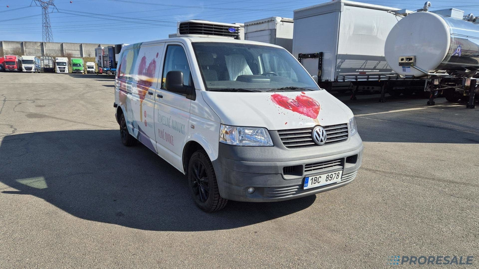 VOLKSWAGEN TRANSPORTER 2.5 TDi - nová mrazírenská vestavba + CARRIER XARIOS 230/12 V - vadný motor - Dostavno vozilo hladnjača: slika VOLKSWAGEN TRANSPORTER 2.5 TDi - nová mrazírenská vestavba + CARRIER XARIOS 230/12 V - vadný motor - Dostavno vozilo hladnjača VOLKSWAGEN TRANSPORTER 2.5 TDi - nová mrazírenská vestavba + CARRIER XARIOS 230/12 V - vadný motor - Dostavno vozilo hladnjača: slika VOLKSWAGEN TRANSPORTER 2.5 TDi - nová mrazírenská vestavba + CARRIER XARIOS 230/12 V - vadný motor - Dostavno vozilo hladnjača