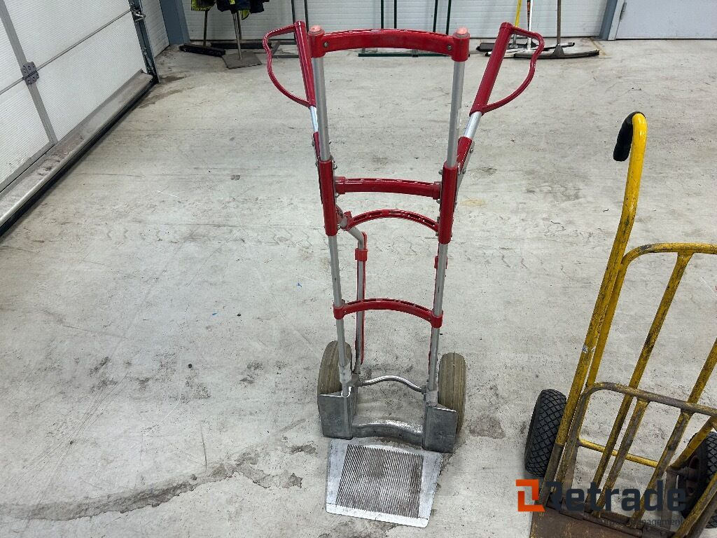 2 stk jekke traller - Skladišna oprema: slika 2 stk jekke traller - Skladišna oprema 2 stk jekke traller - Skladišna oprema: slika 2 stk jekke traller - Skladišna oprema