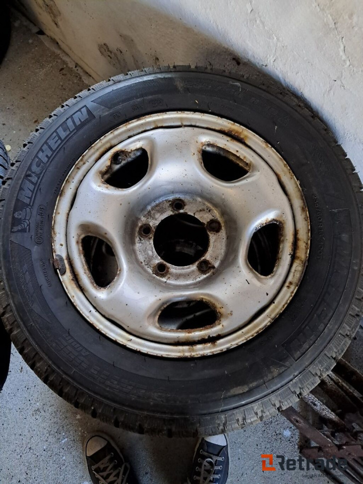 4 stk stålfælge med Michelin vinterdæk 16" 235/60 R 16 - Građevinska oprema: slika 4 stk stålfælge med Michelin vinterdæk 16" 235/60 R 16 - Građevinska oprema 4 stk stålfælge med Michelin vinterdæk 16" 235/60 R 16 - Građevinska oprema: slika 4 stk stålfælge med Michelin vinterdæk 16" 235/60 R 16 - Građevinska oprema