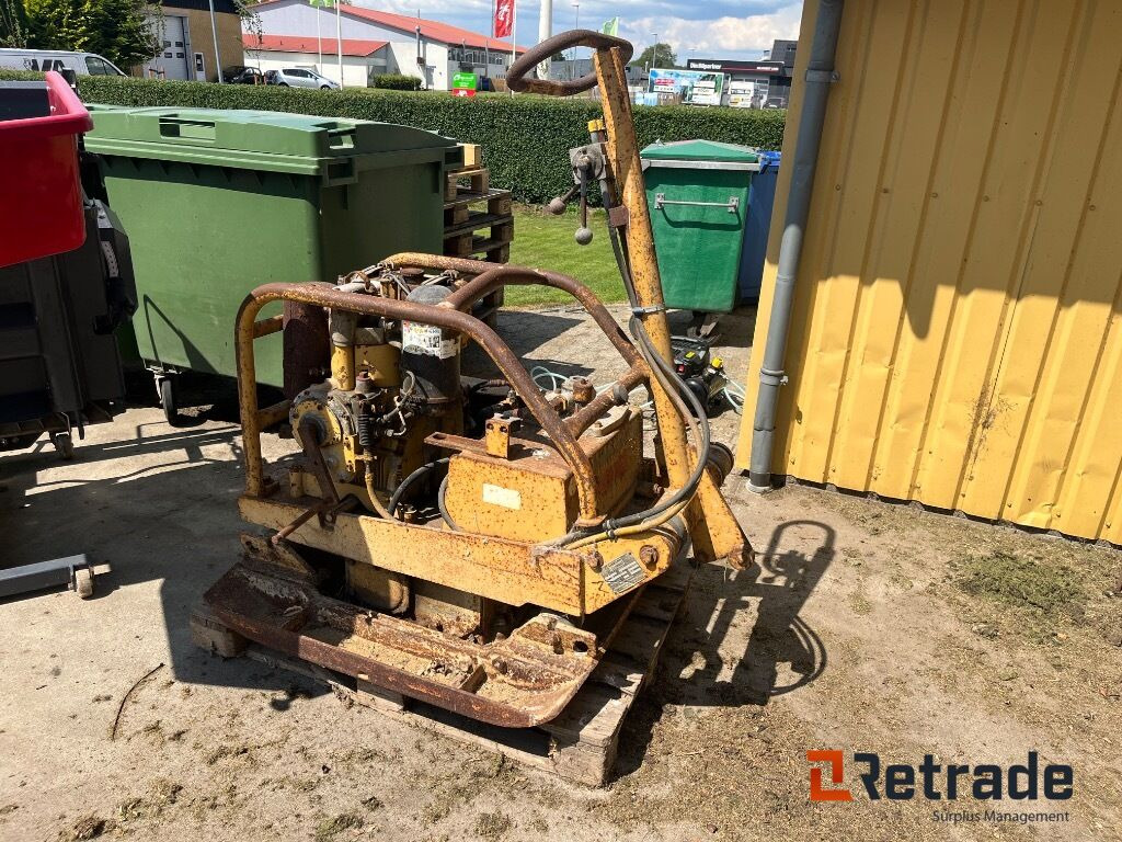 AMMANN DUOMAT pladestamper - Građevinska oprema: slika AMMANN DUOMAT pladestamper - Građevinska oprema AMMANN DUOMAT pladestamper - Građevinska oprema: slika AMMANN DUOMAT pladestamper - Građevinska oprema