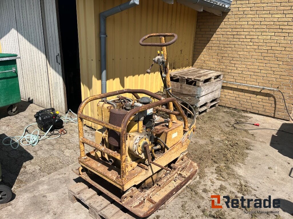 AMMANN DUOMAT pladestamper - Građevinska oprema: slika AMMANN DUOMAT pladestamper - Građevinska oprema AMMANN DUOMAT pladestamper - Građevinska oprema: slika AMMANN DUOMAT pladestamper - Građevinska oprema