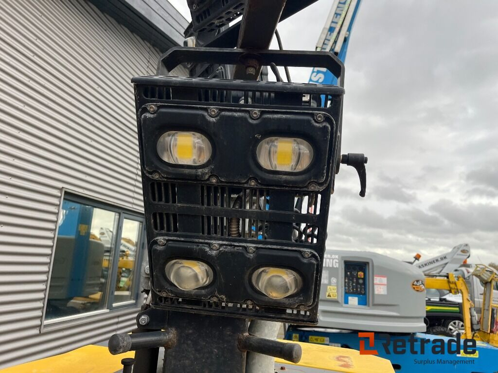 Belysning Atlas Copco QLB 60 Lys tårn teleskop - Građevinska oprema: slika Belysning Atlas Copco QLB 60 Lys tårn teleskop - Građevinska oprema Belysning Atlas Copco QLB 60 Lys tårn teleskop - Građevinska oprema: slika Belysning Atlas Copco QLB 60 Lys tårn teleskop - Građevinska oprema