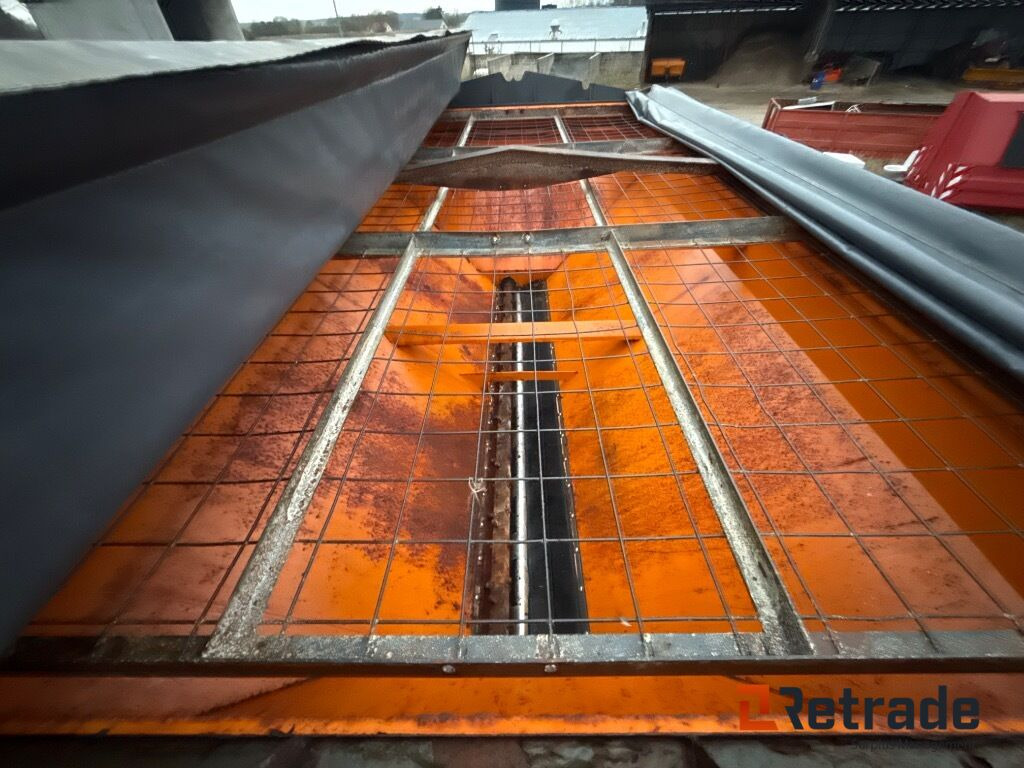 Epoke Sirius SW3501 saltspreder med prævædningsudstyr - Građevinska oprema: slika Epoke Sirius SW3501 saltspreder med prævædningsudstyr - Građevinska oprema Epoke Sirius SW3501 saltspreder med prævædningsudstyr - Građevinska oprema: slika Epoke Sirius SW3501 saltspreder med prævædningsudstyr - Građevinska oprema